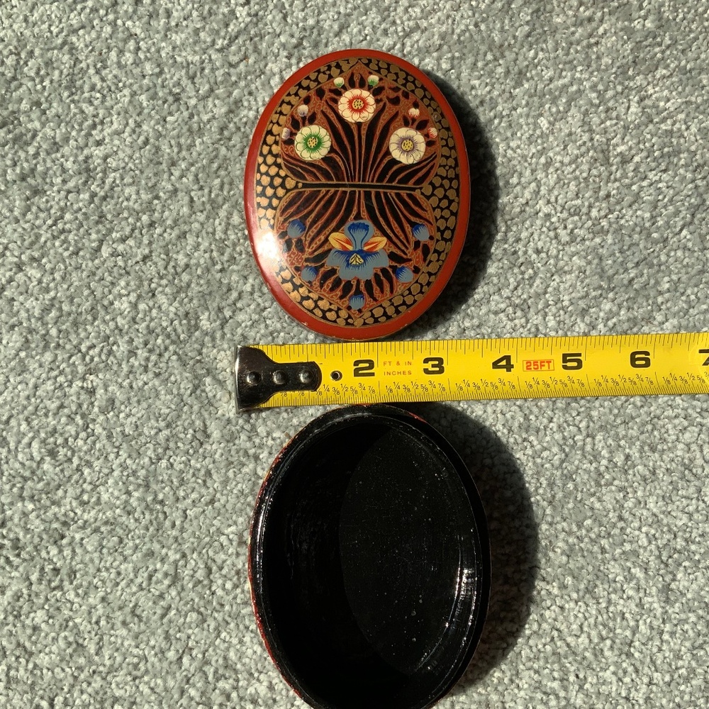 Hand Painted Oval Shaped Two Piece Trinket Box - Picture 5 of 7